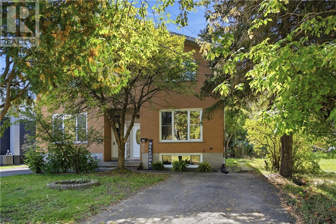 928 Beverly - Image 33