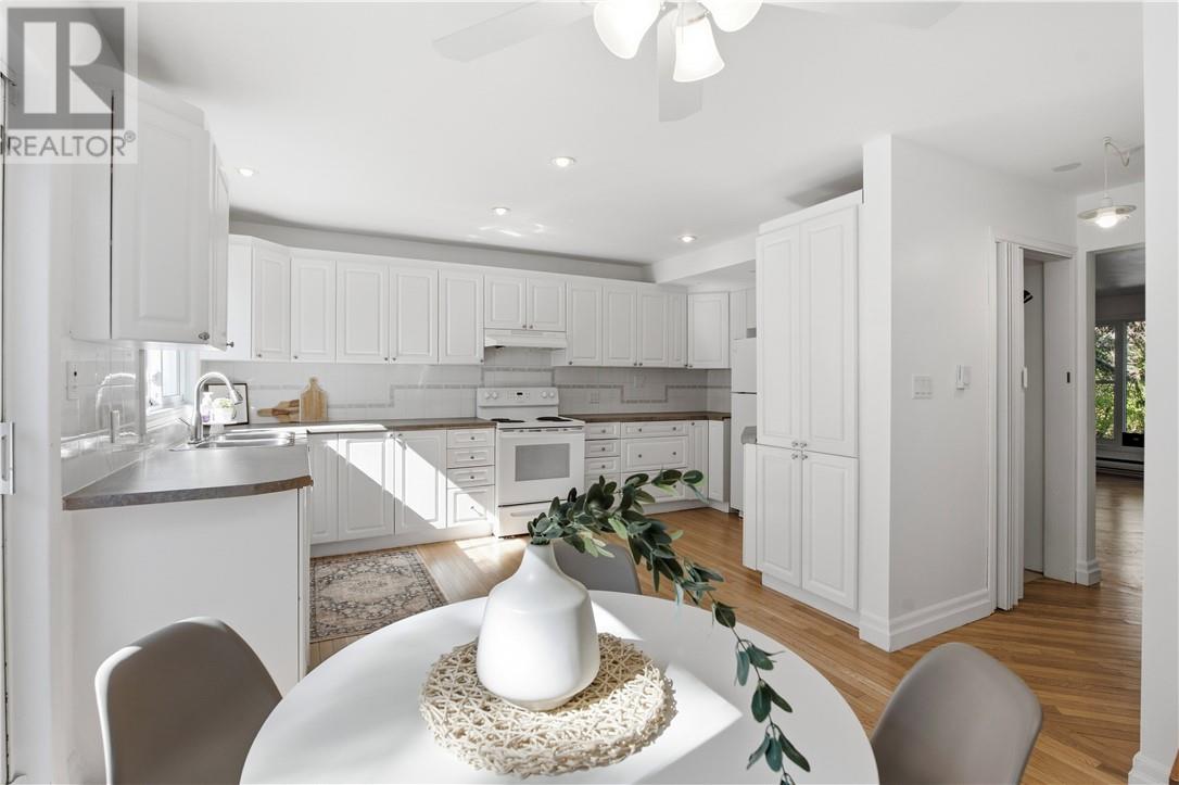 928 Beverly - 9