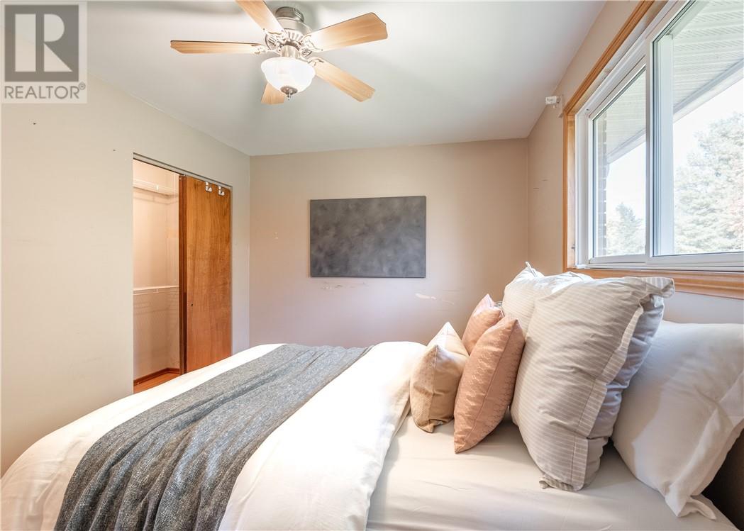4738 Fergus Avenue - 13