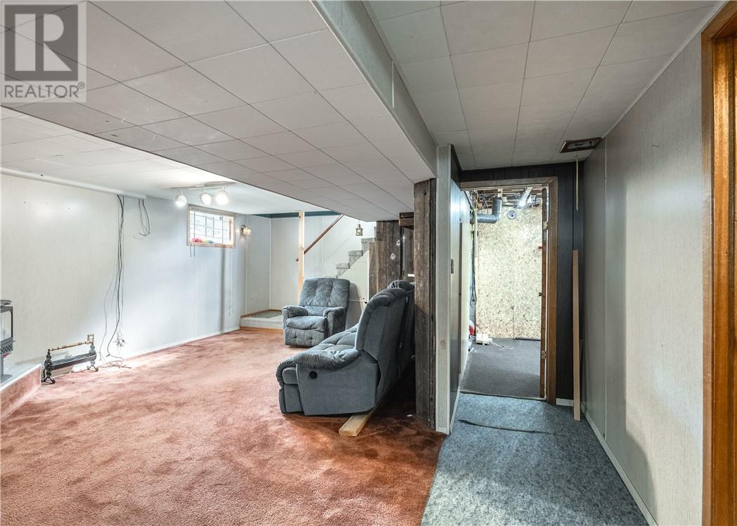 4738 Fergus Avenue - Image 22