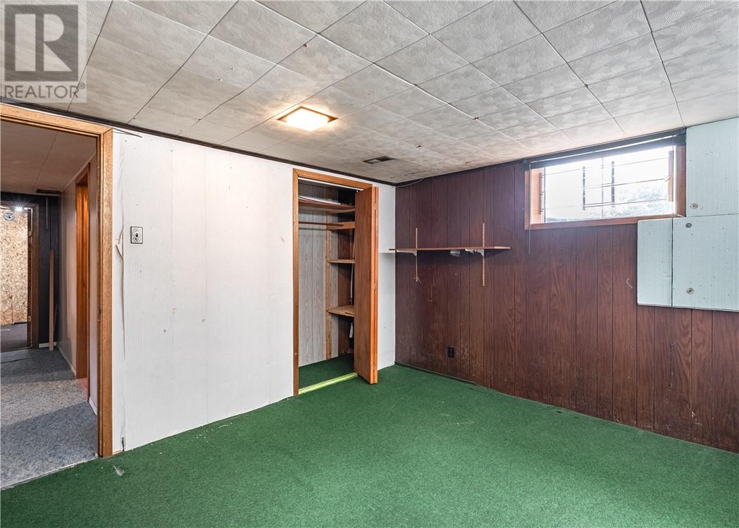 4738 Fergus Avenue - 25