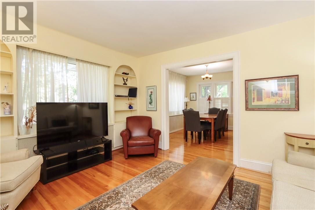 105 Wembley Drive - 12