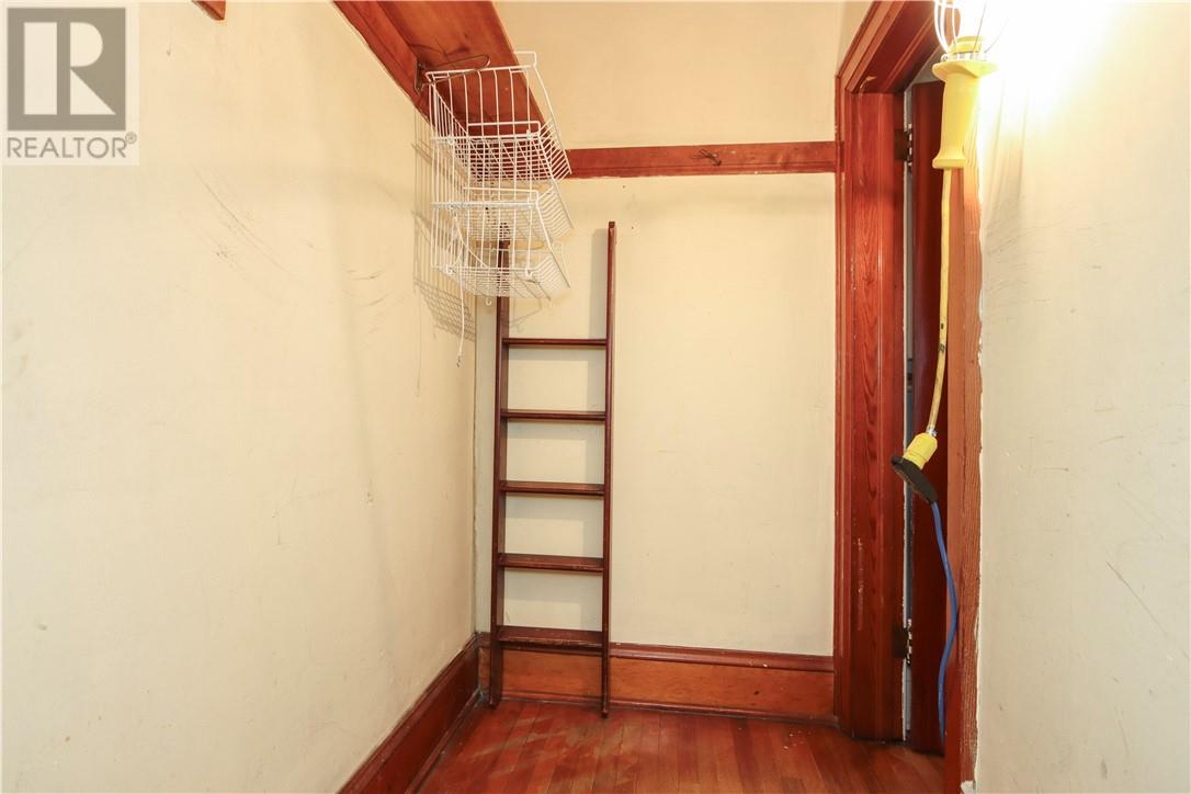 105 Wembley Drive - 28