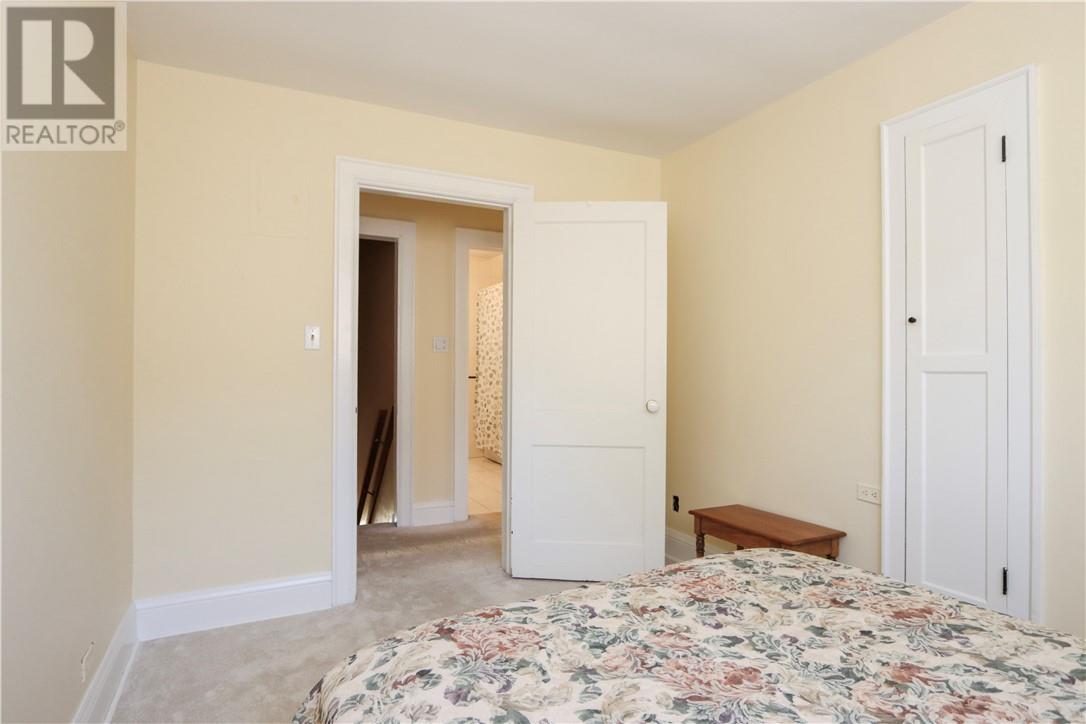 105 Wembley Drive - Image 32