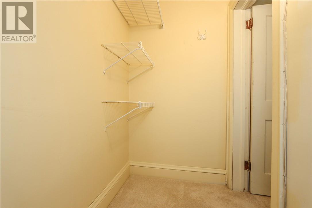 105 Wembley Drive - 41