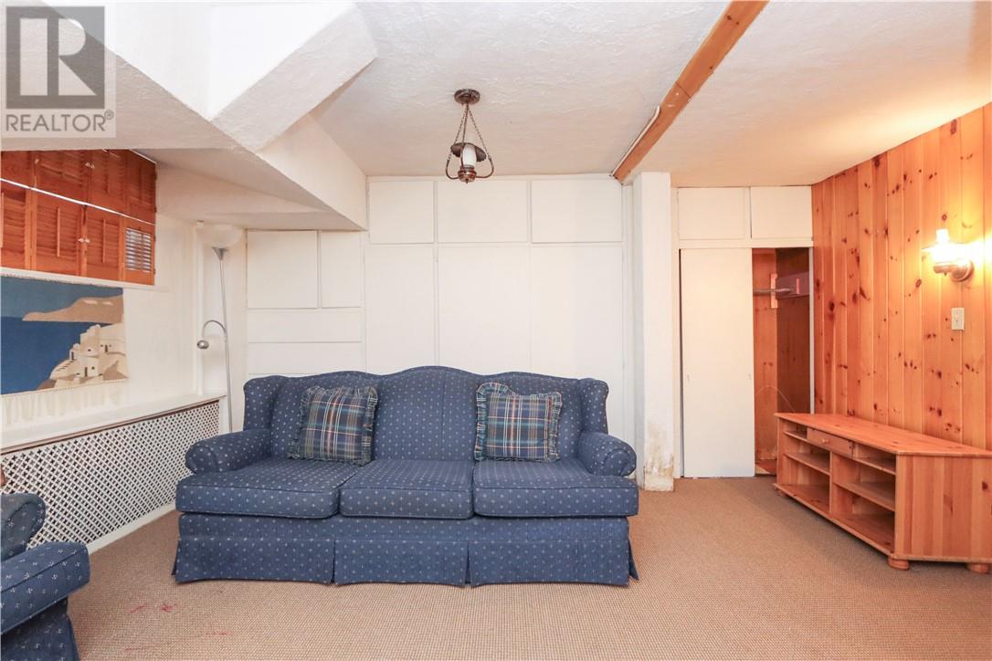 105 Wembley Drive - Image 57