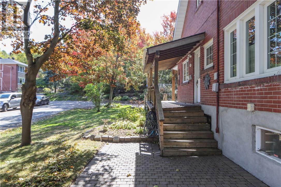 105 Wembley Drive - 59