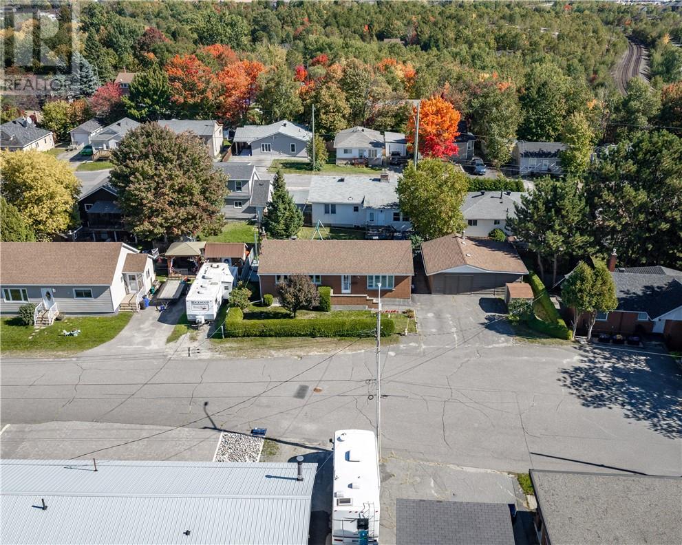 84 Neelon Avenue - Image 29