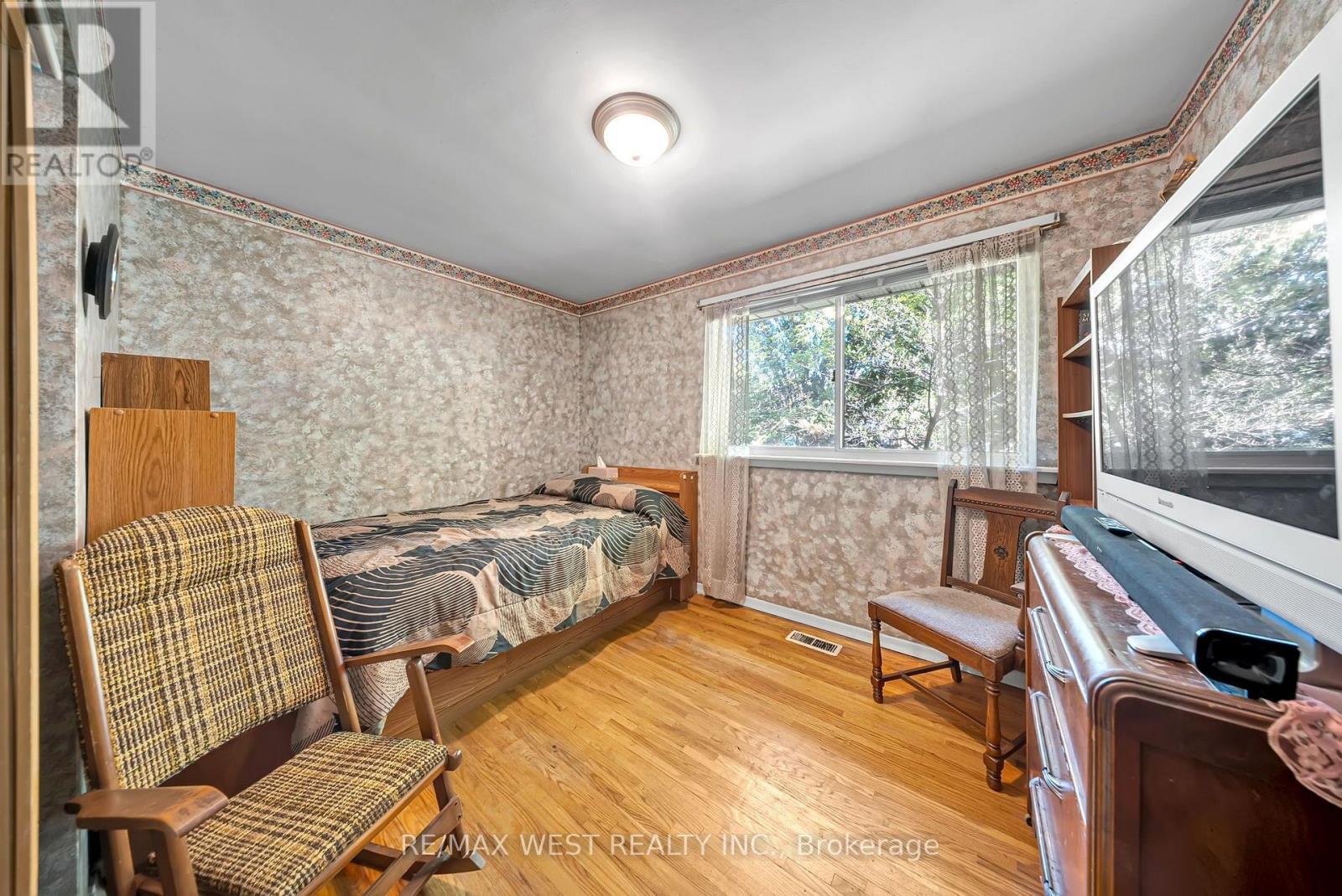 1610 MAGENTA COURT - 19