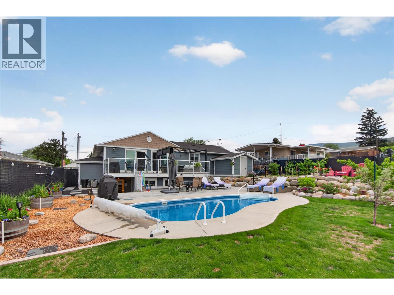 1070 MacCleave Avenue - 30