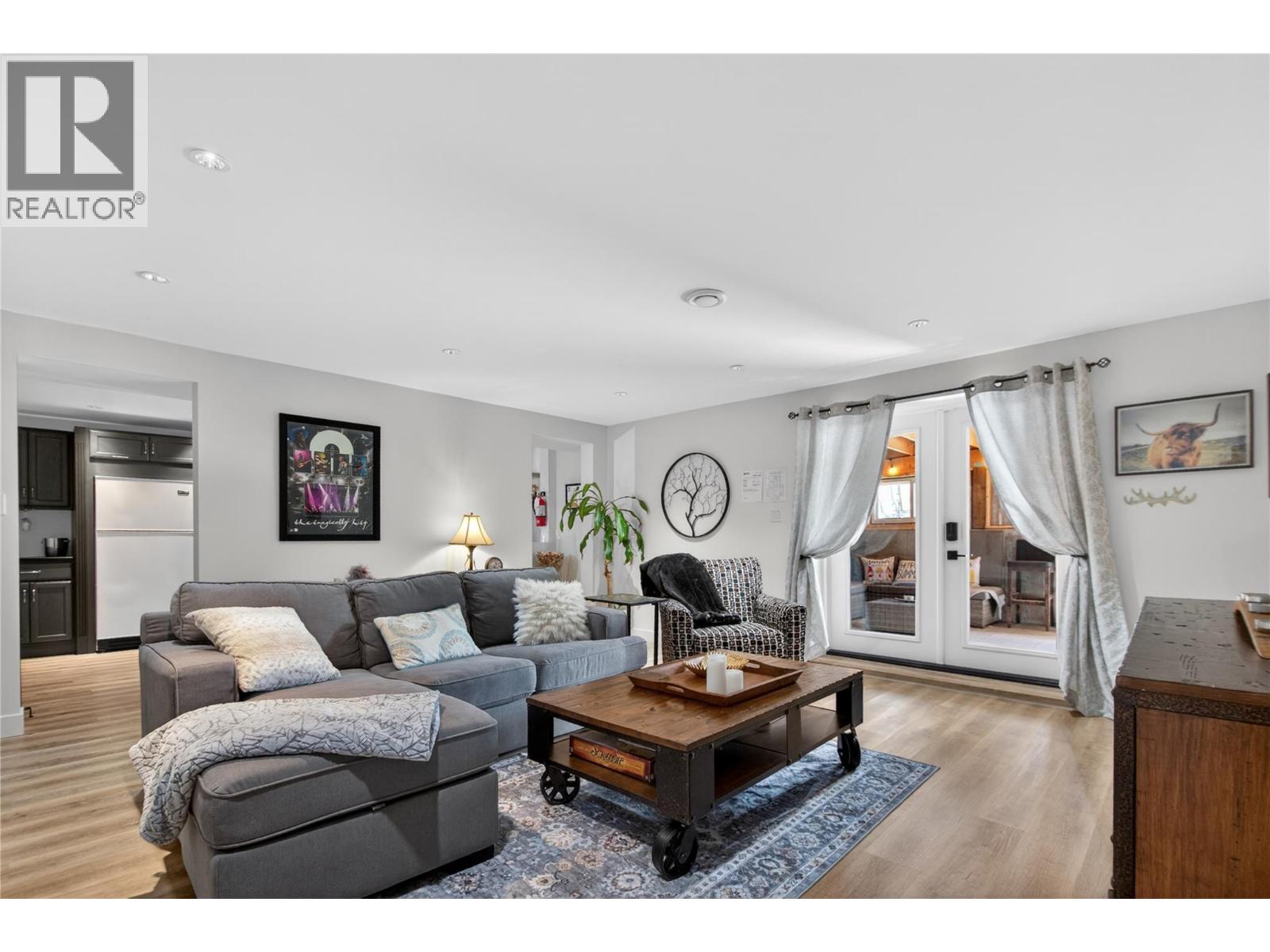 1070 MacCleave Avenue, Penticton