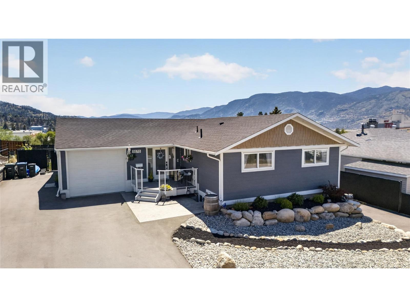 1070 MacCleave Avenue, Penticton