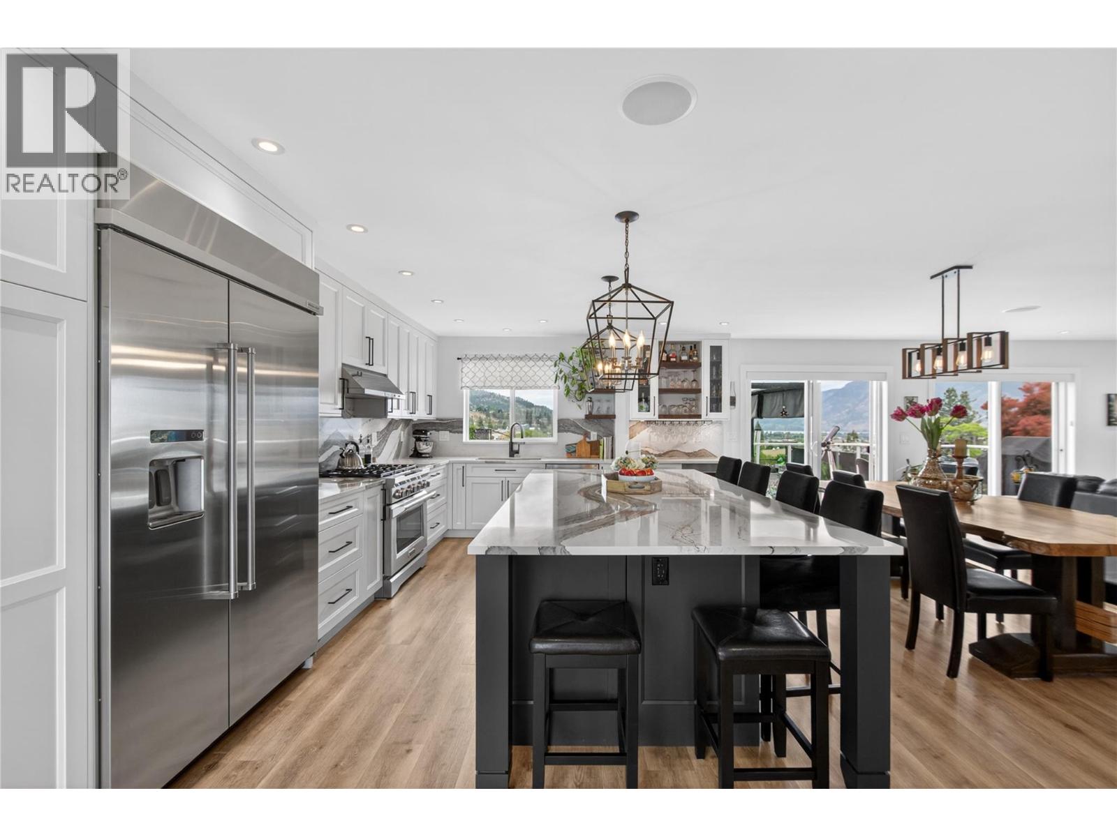 1070 MacCleave Avenue - 9