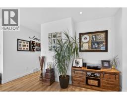 Dining room - 1070 Maccleave Avenue, Penticton, BC V2A3C6 Photo 15