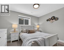 1070 Maccleave Avenue, Penticton, BC V2A3C6 Photo 36