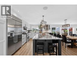 Kitchen - 1070 Maccleave Avenue, Penticton, BC V2A3C6 Photo 9