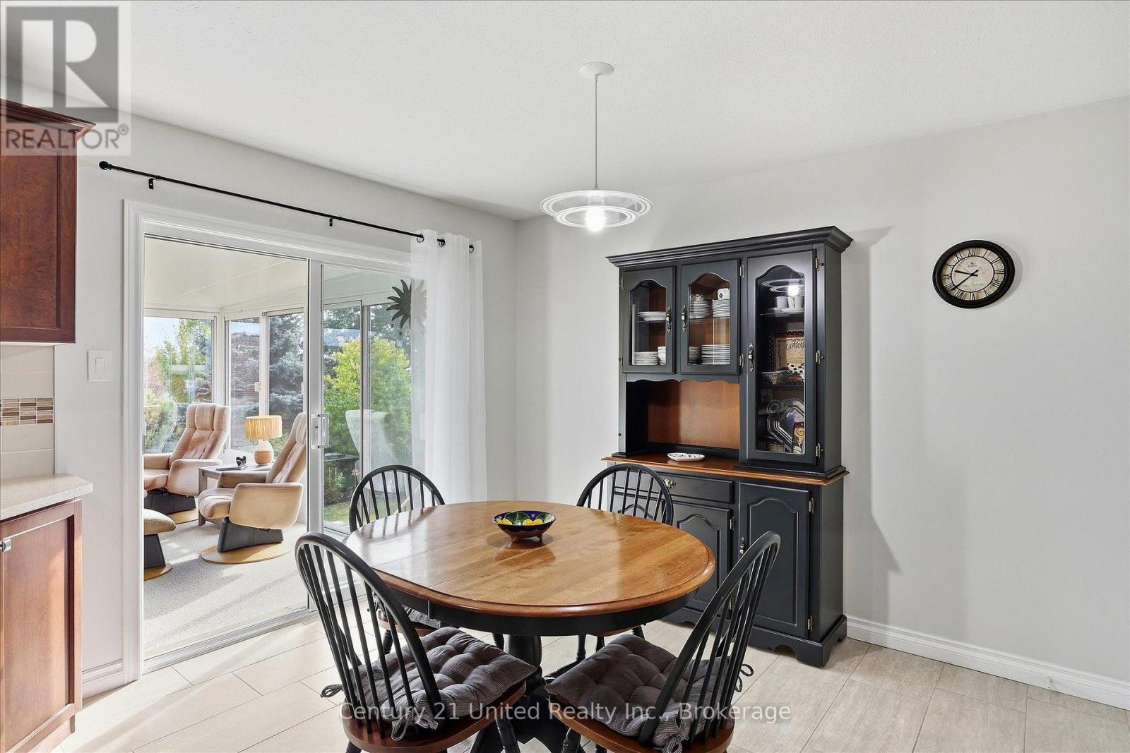 2318 SUMAC STREET - Image 11