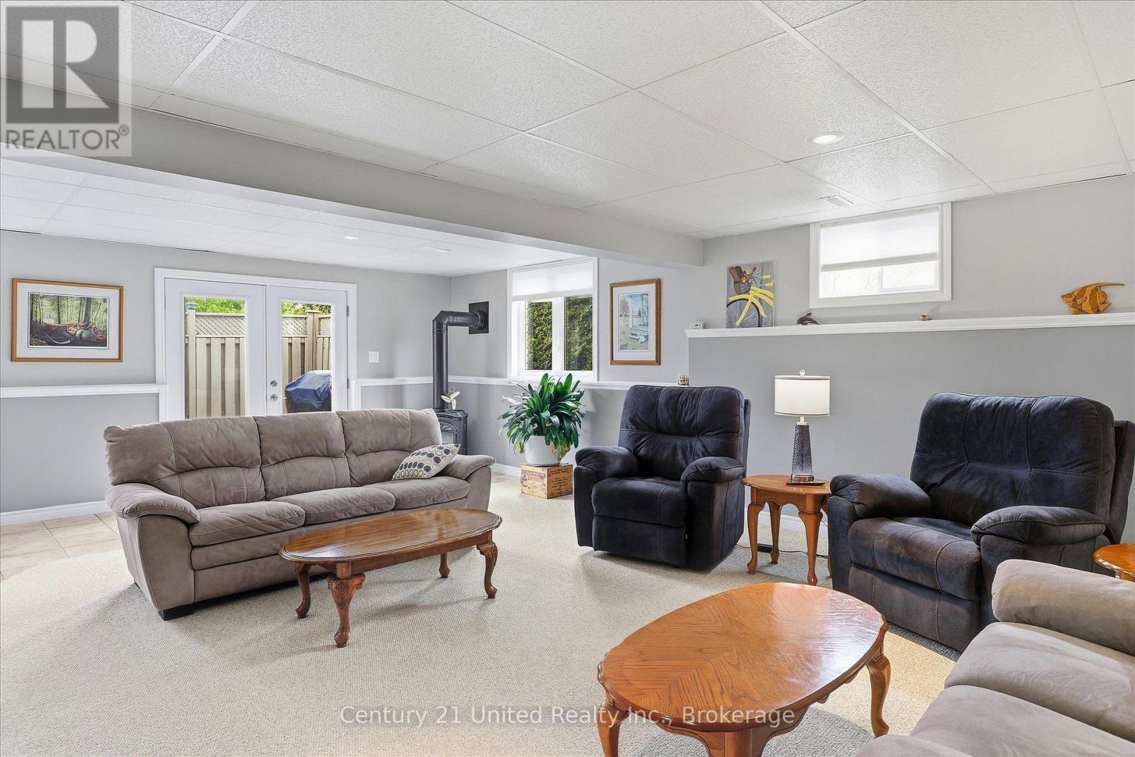 2318 SUMAC STREET - Image 25