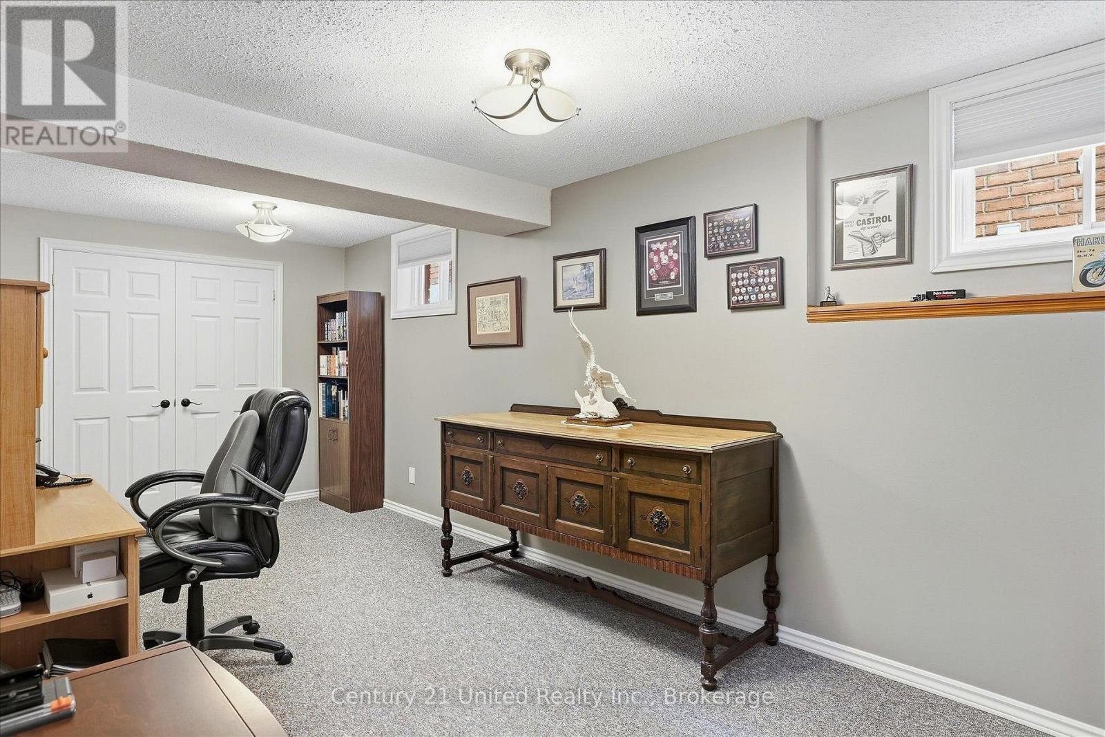 2318 SUMAC STREET - Image 28