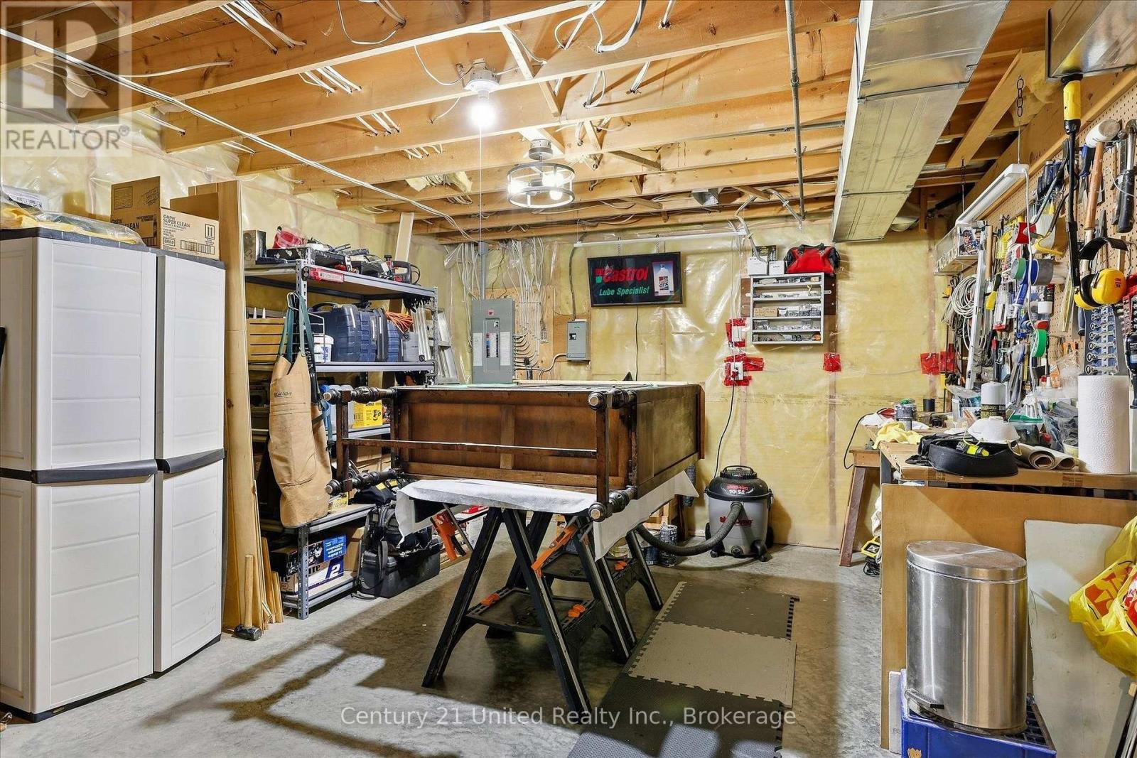 2318 SUMAC STREET - 31