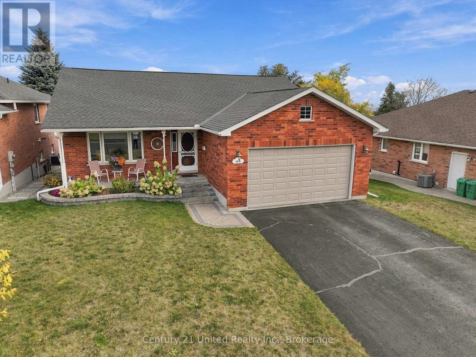 2318 SUMAC STREET - 38