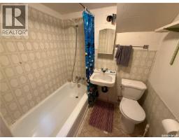 301 5th Avenue W, Kindersley, SK S0L1S0 Photo 23