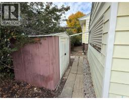 301 5th Avenue W, Kindersley, SK S0L1S0 Photo 27