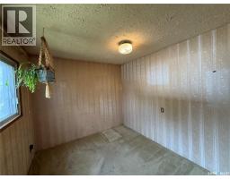 Bedroom - 301 5th Avenue W, Kindersley, SK S0L1S0 Photo 8