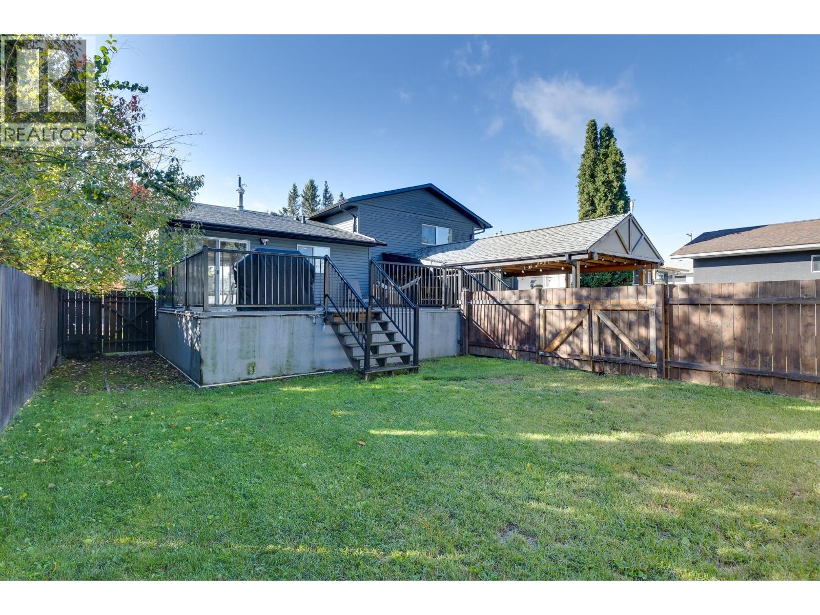 534 RUNNALLS AVENUE - 33