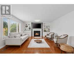 Foyer - 70 Pinebrook Court, London North, ON N5X4C6 Photo 12