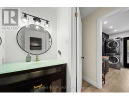 Primary Bedroom - 70 Pinebrook Court, London North, ON N5X4C6 Photo 15