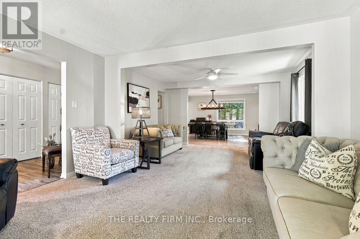 11 SOMERSET CRESCENT - 5