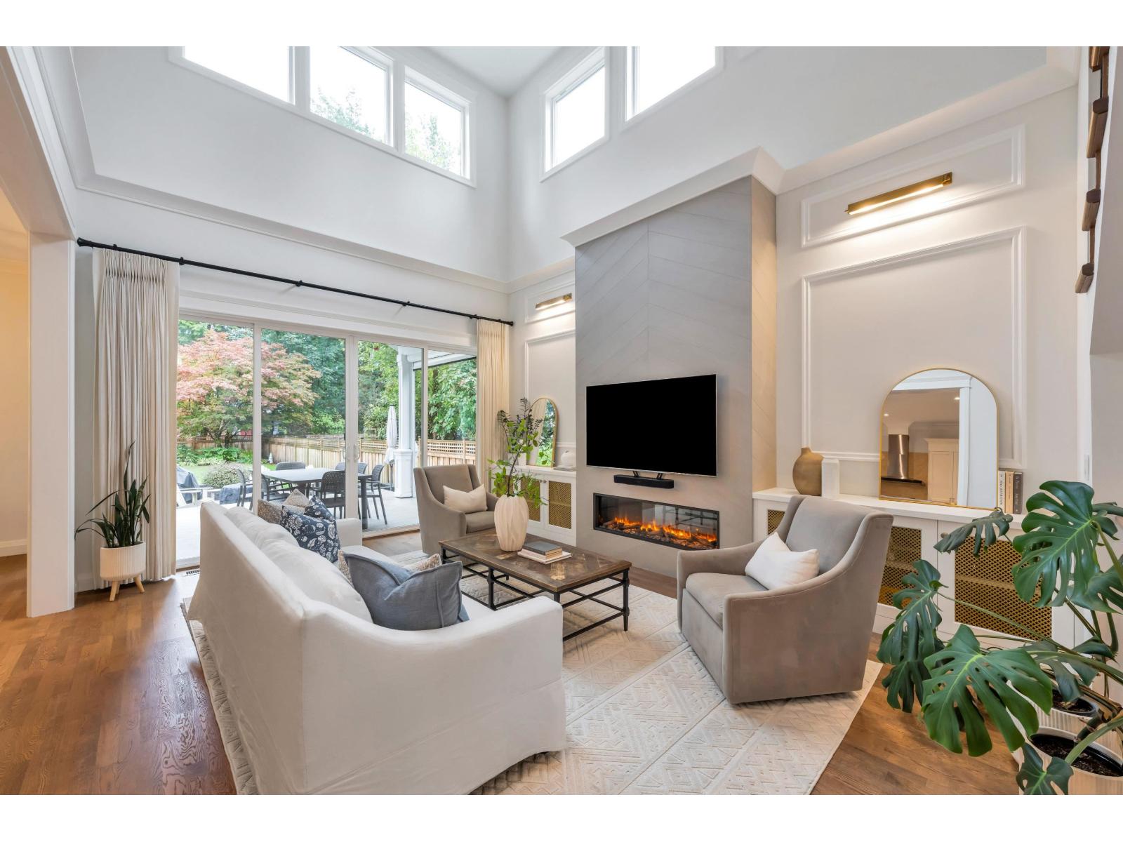 5 Bed, 5 Bath House for Sale in Langley – 9128 EDAL STREET, Langley – MLS# R3171337 - Image 2