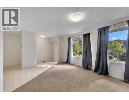 4736 17 Avenue NW - photo 7