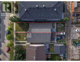 4736 17 Avenue NW - photo 3