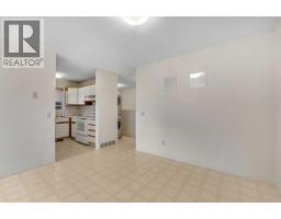 4736 17 Avenue NW - photo 10