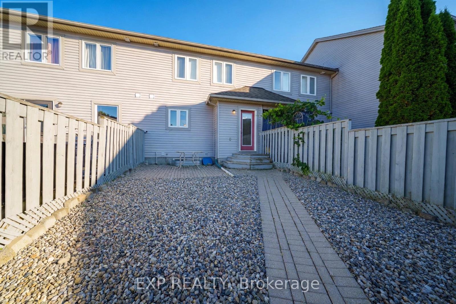 223 MONTEREY DRIVE - Image 31