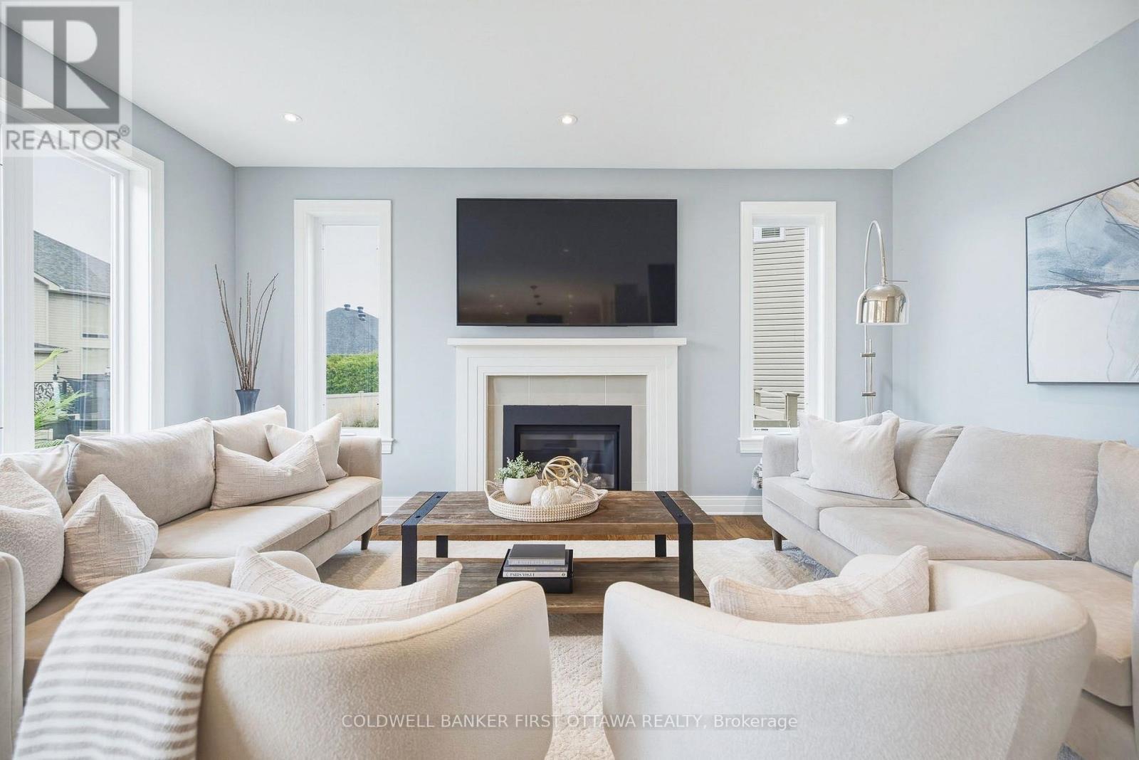 529 ADAMSON CRESCENT - 14