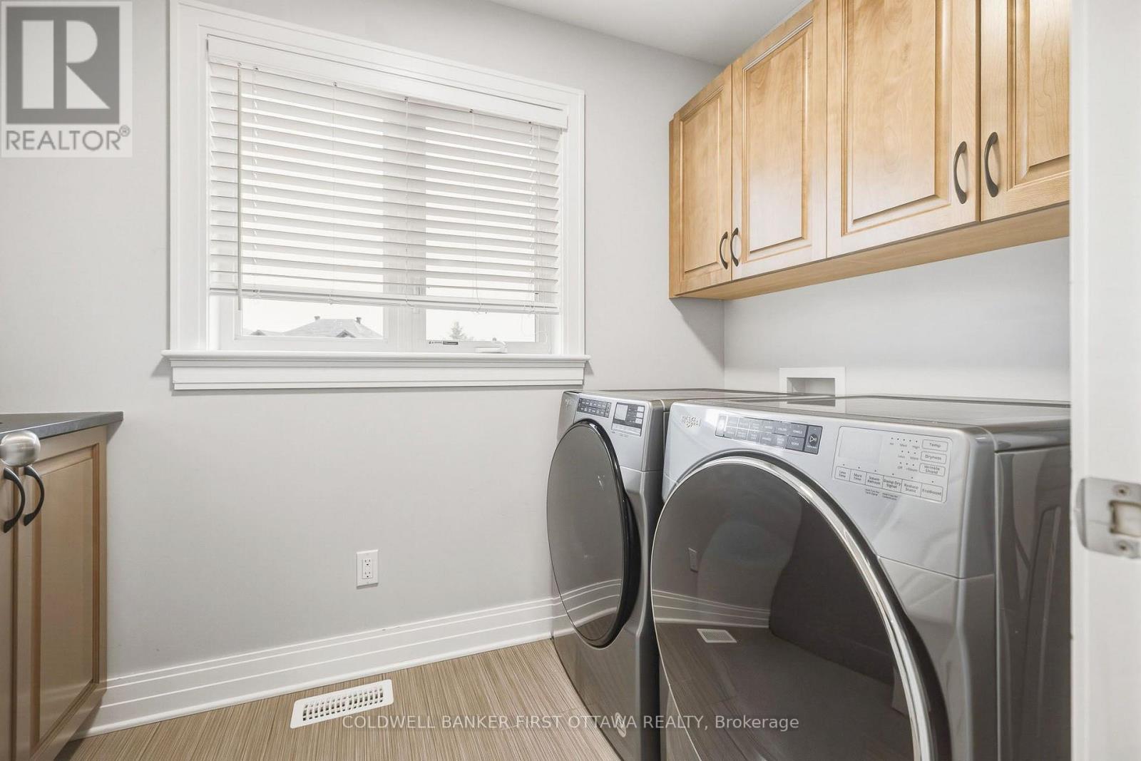529 ADAMSON CRESCENT - Image 32