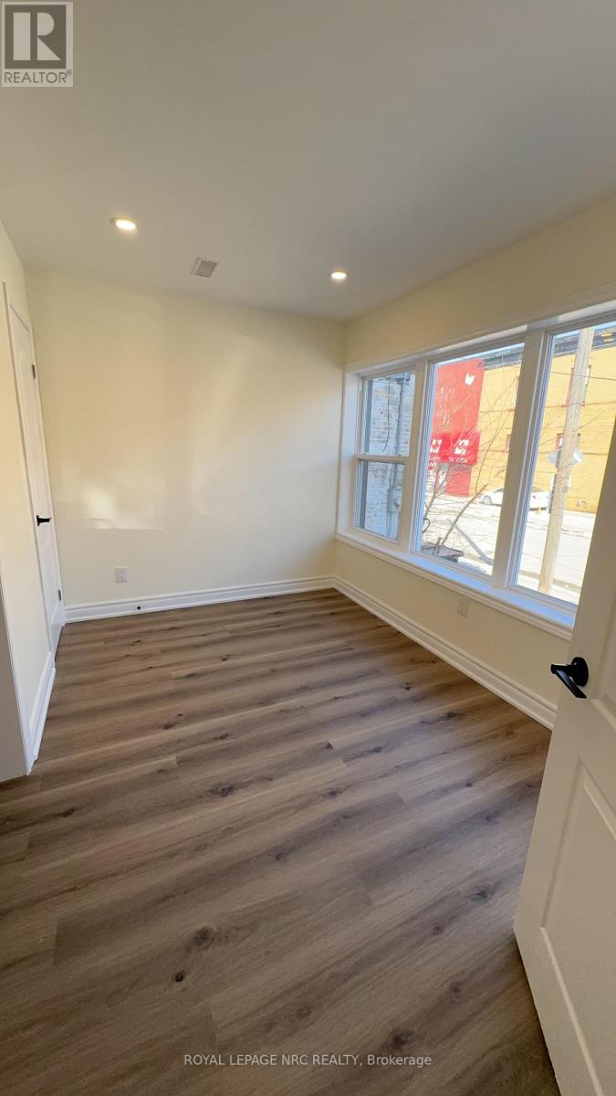 4677 CRYSLER AVENUE - 8