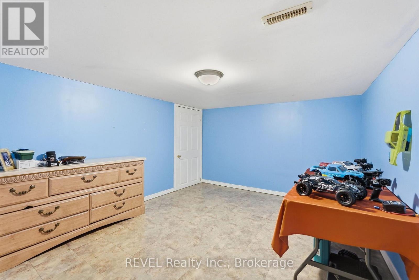 3 ORMOND STREET N - Image 29