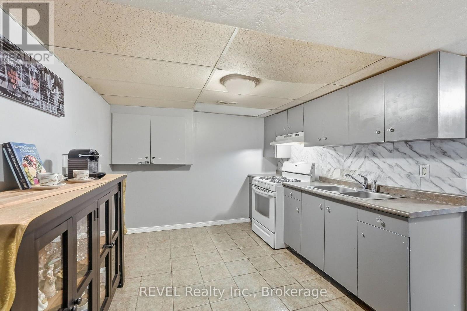 3 ORMOND STREET N - Image 31