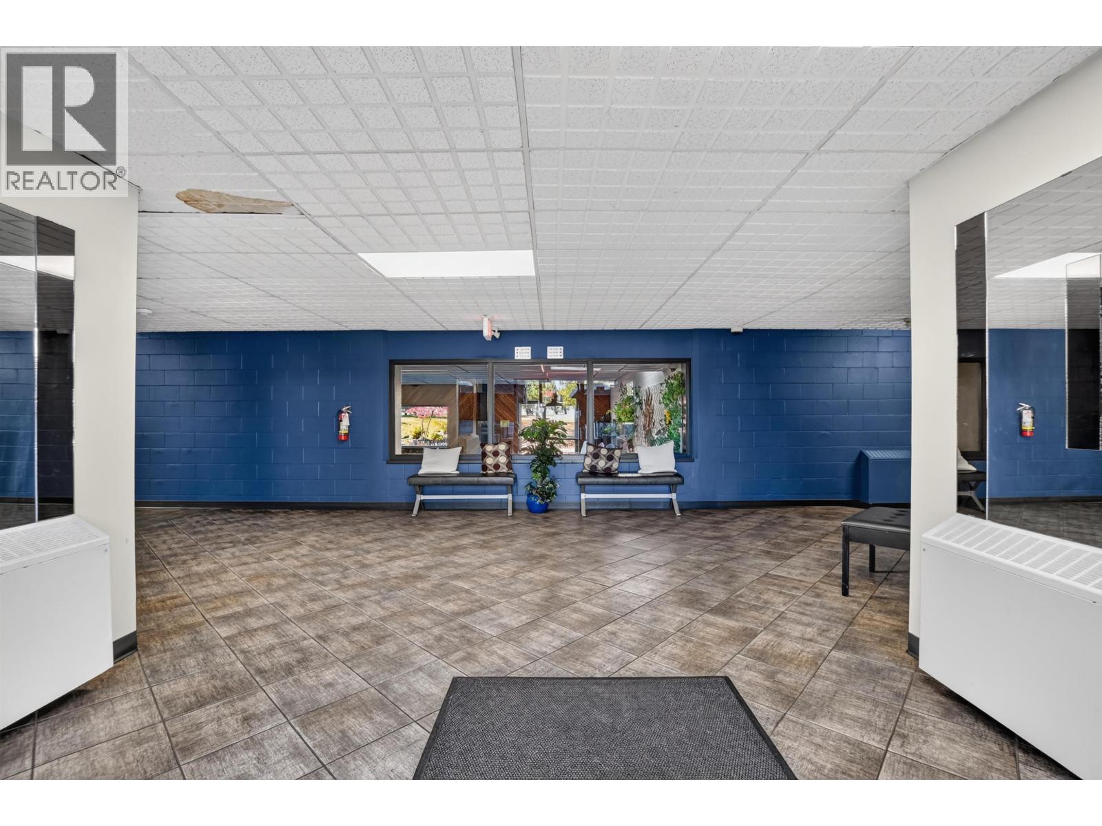 #110 4288 15TH AVENUE - Image 28