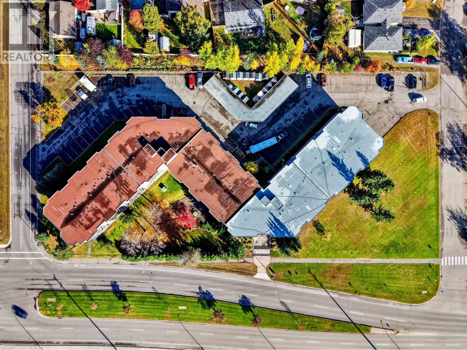 #110 4288 15TH AVENUE - 29
