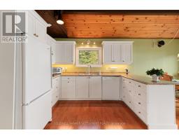 300 & 302 Isobel Lane, Tay Valley, ON K7H3L8 Photo 19