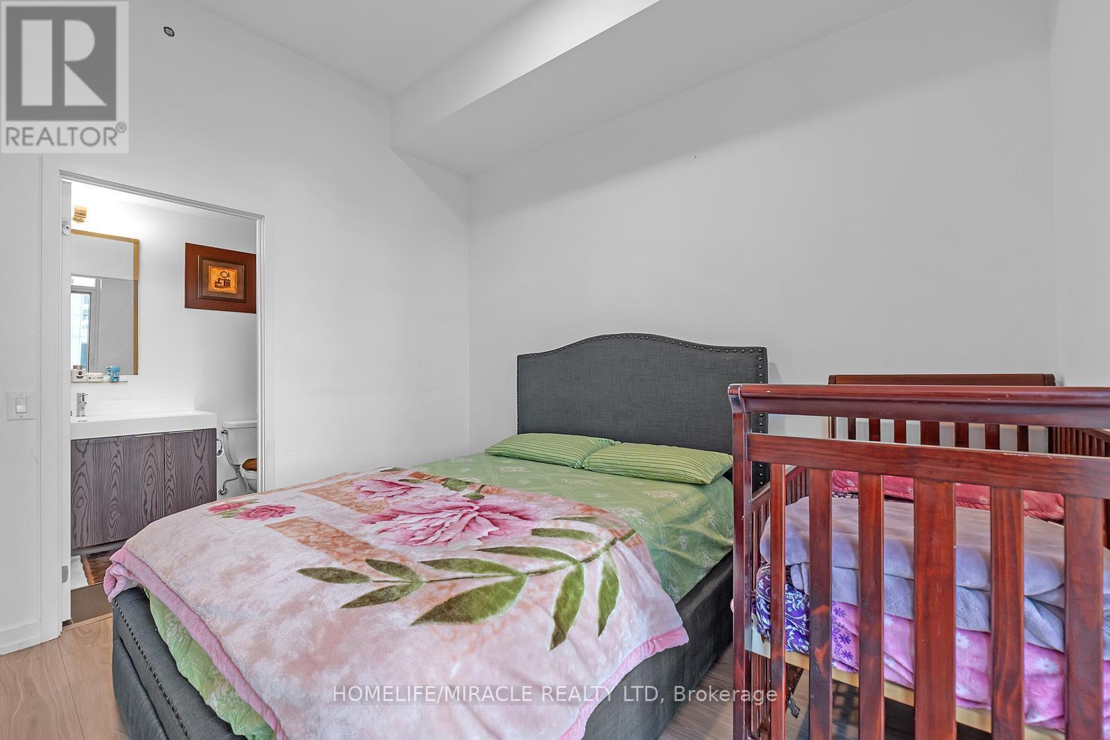 #607 20 TUBMAN AVENUE - 13
