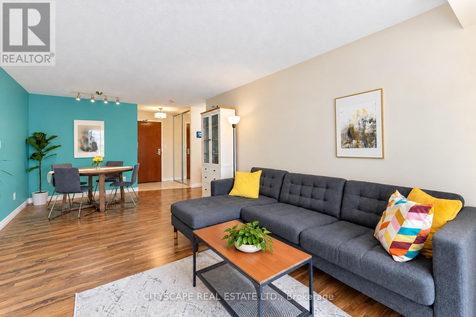 #211 35 MERTON STREET - 7