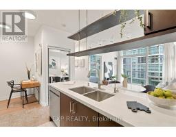 301 - 9 Spadina Avenue, Toronto, ON M5V3V5 Photo 10