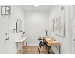 301 - 9 Spadina Avenue, Toronto, ON M5V3V5 Photo 11