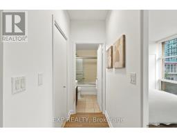 301 - 9 Spadina Avenue, Toronto, ON M5V3V5 Photo 18